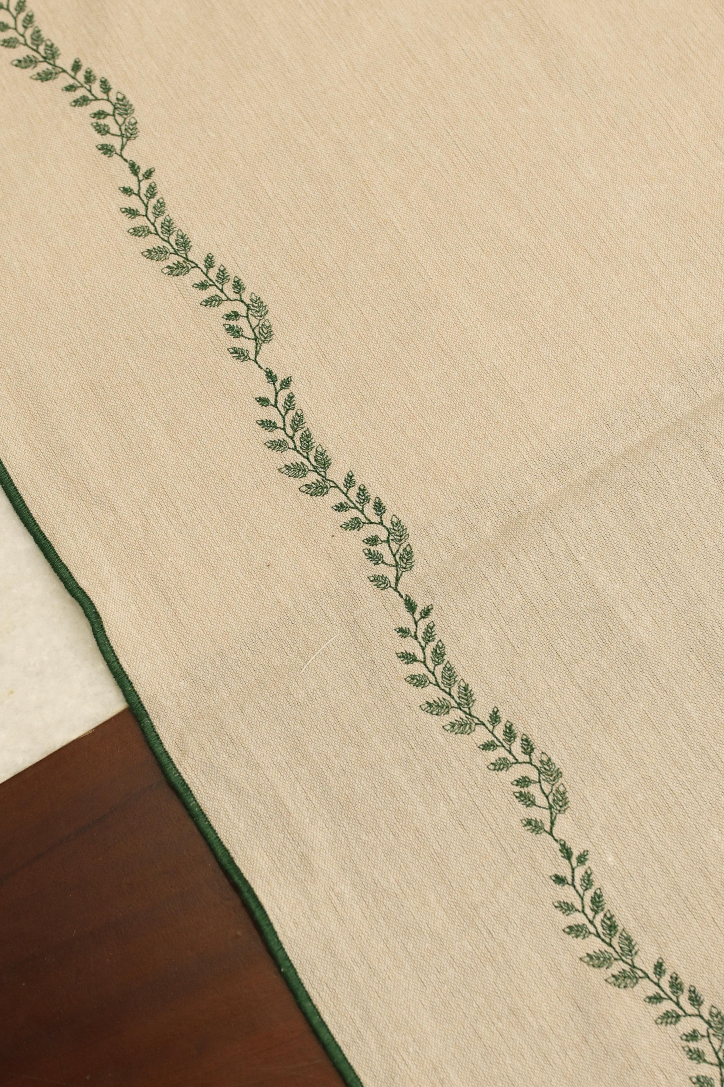 Table cloths - 6 seater Xmas edition