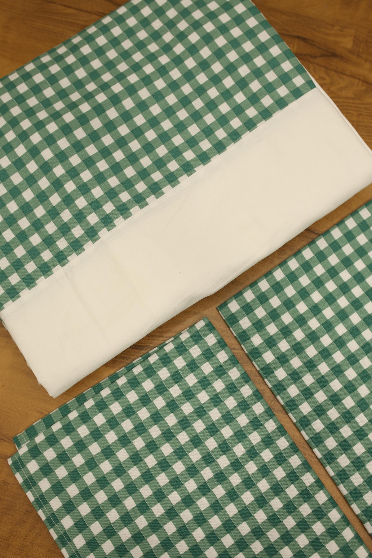 Bedsheets - Queen daily use border bedsheets