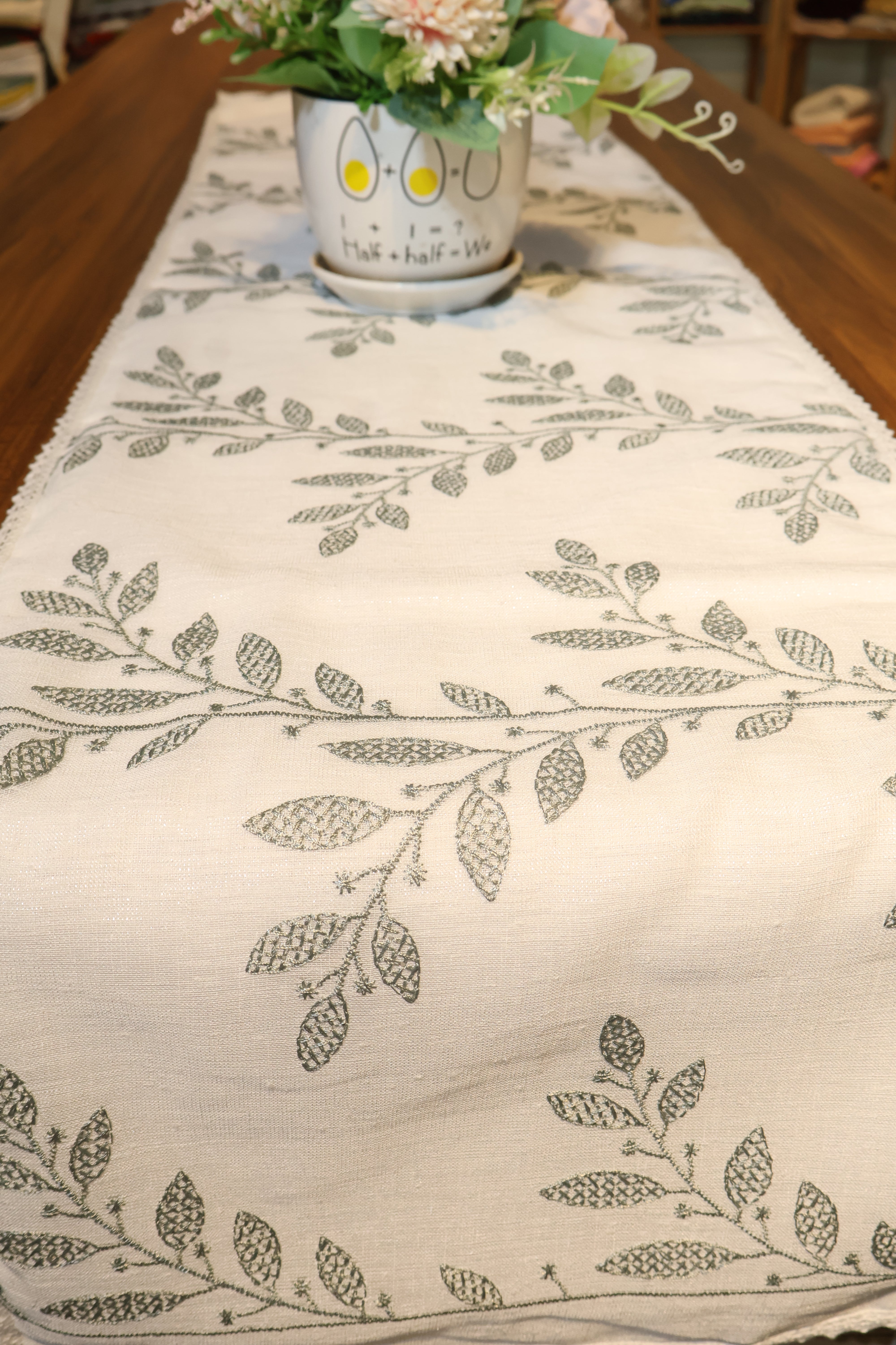 Table runner- 4 seater runner