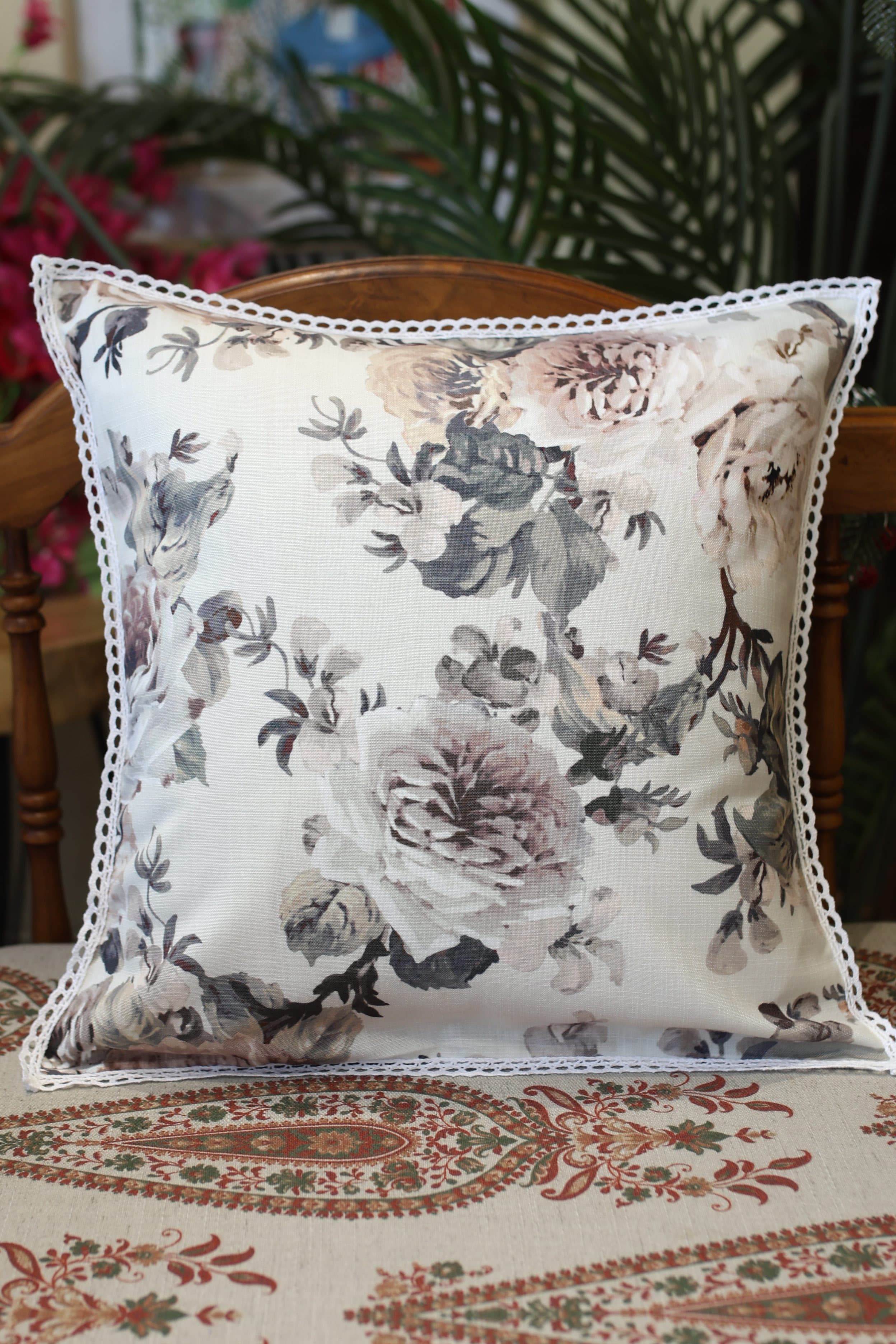 Cushion covers-Designer cushion covers prebooking