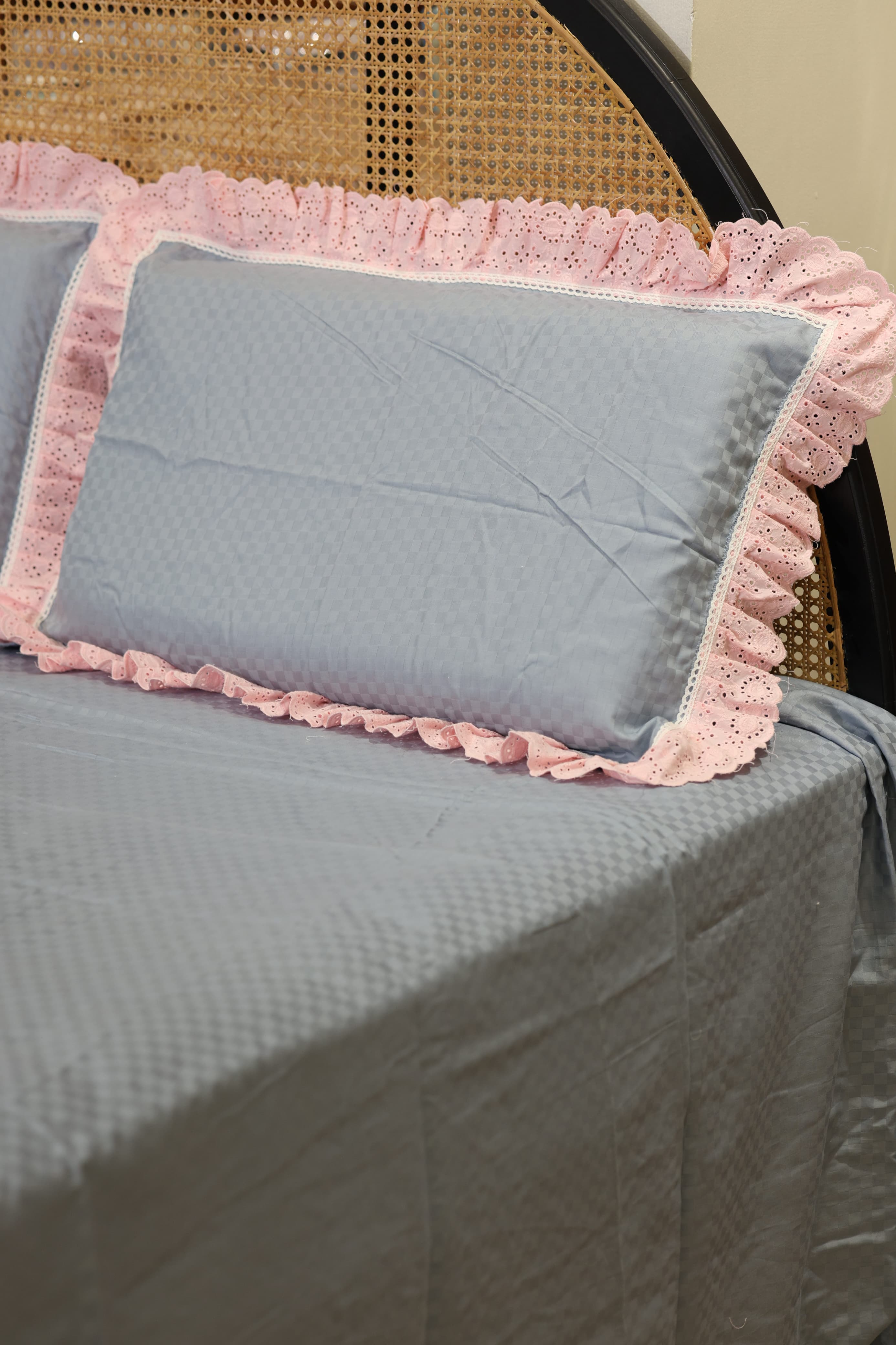 Bedsheets - Premium designer king bedsheets dd lace