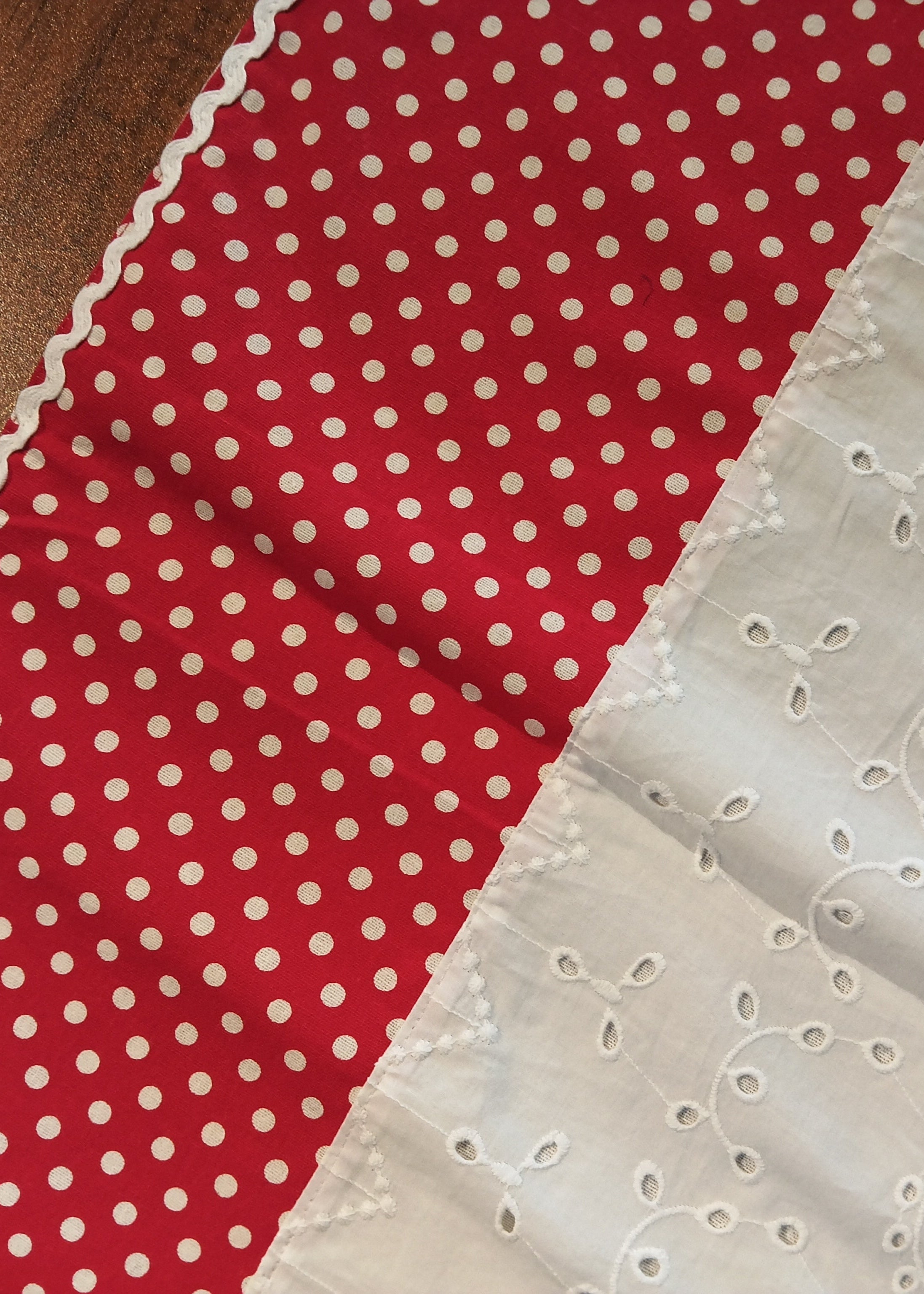 Table runner 8 seater