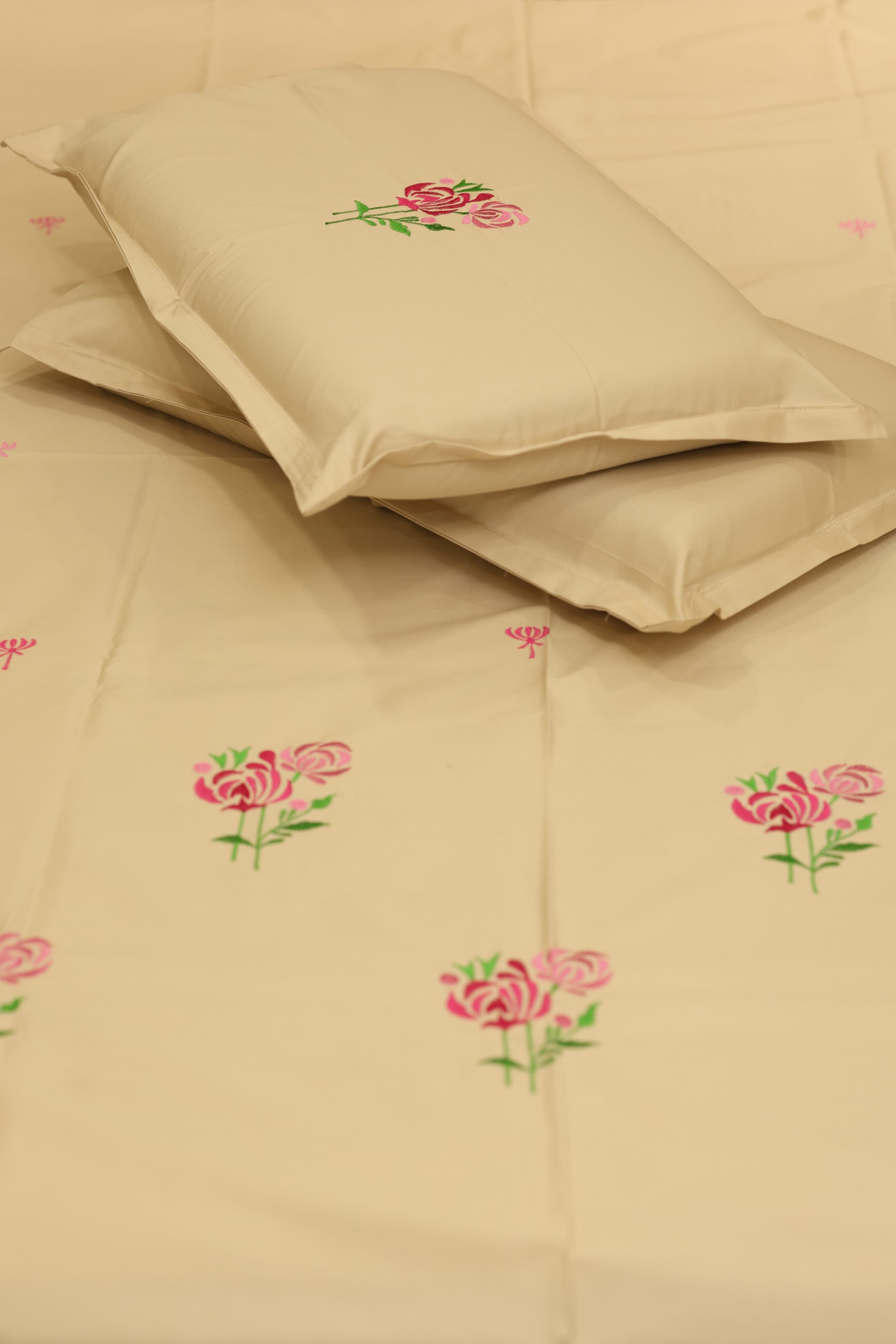 Bedsheets - King Premium Machine embroidery bedsheets MEK