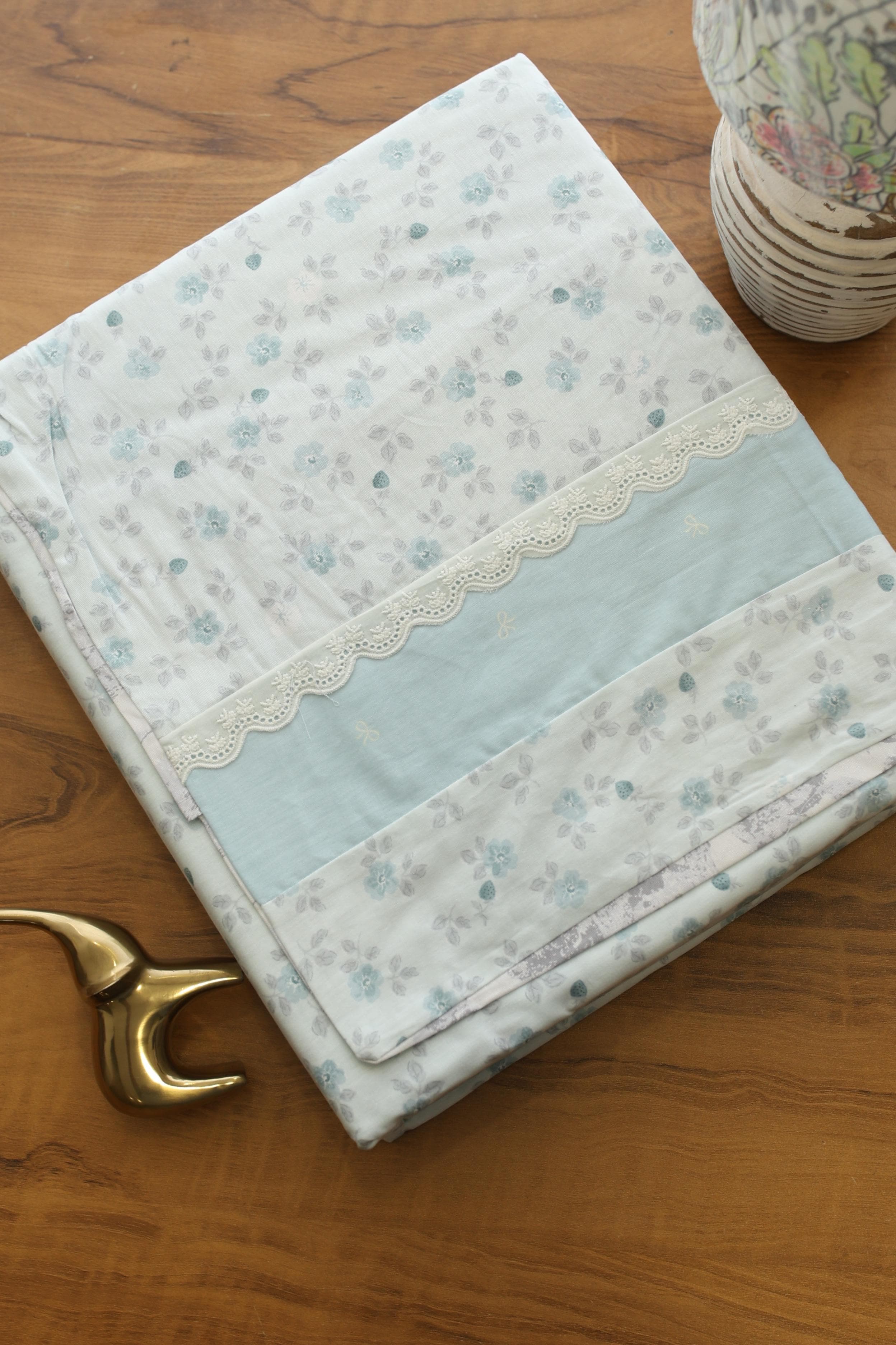 Bedsheets - Premium King cotton lace bedsheets majestic