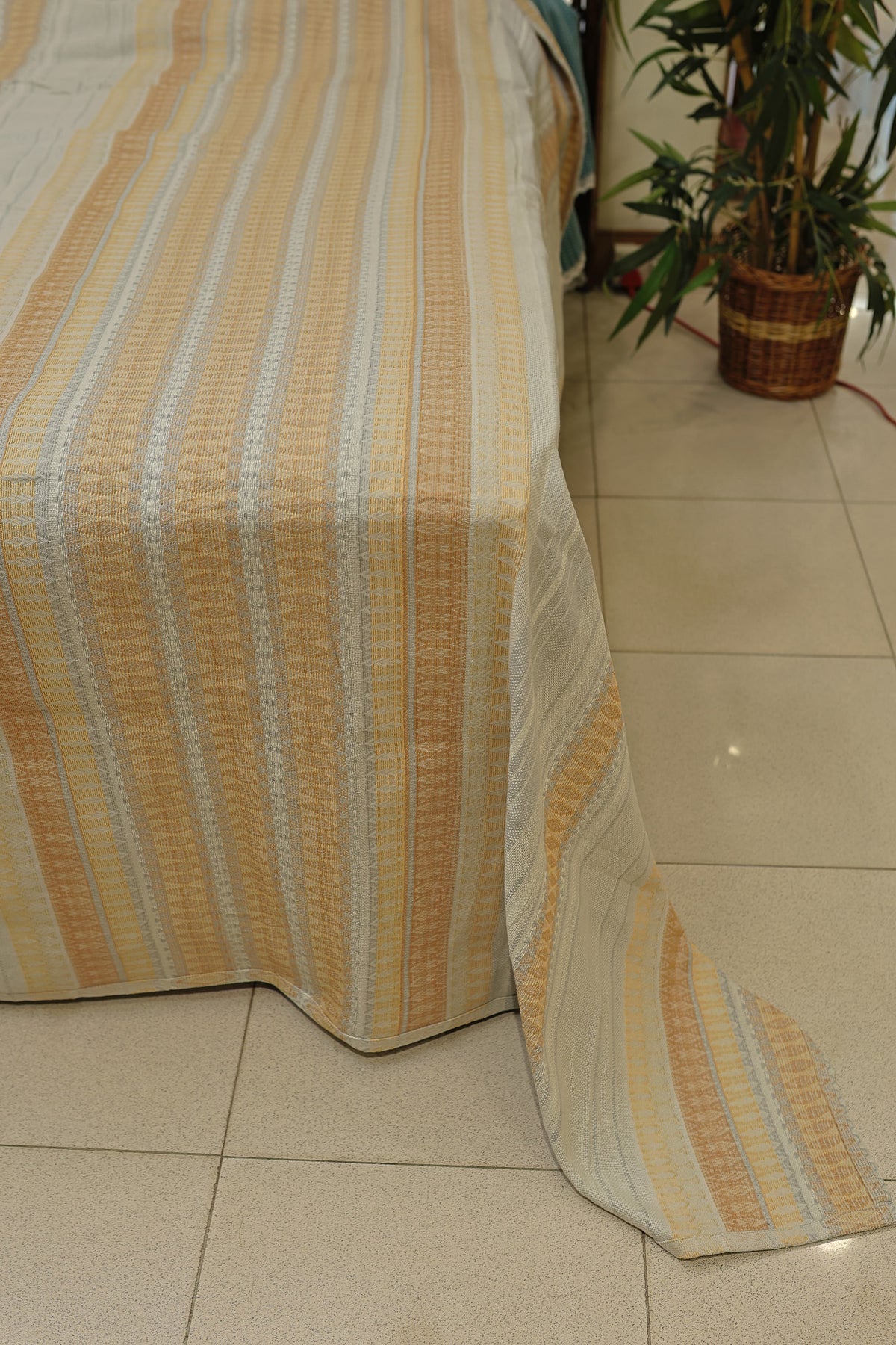 Bedspread -Queen bedspread