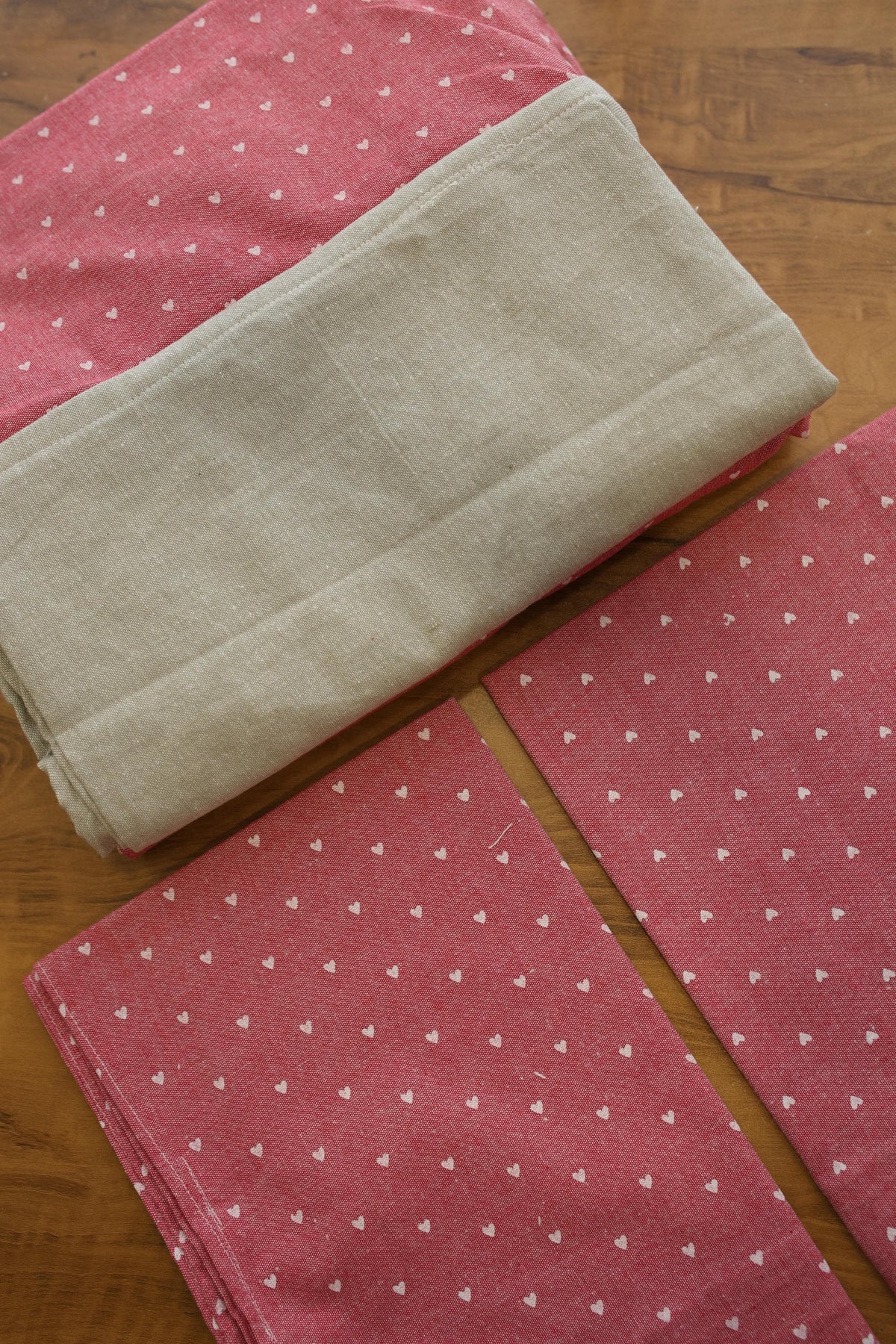 Bedsheets - King daily use border bedsheets