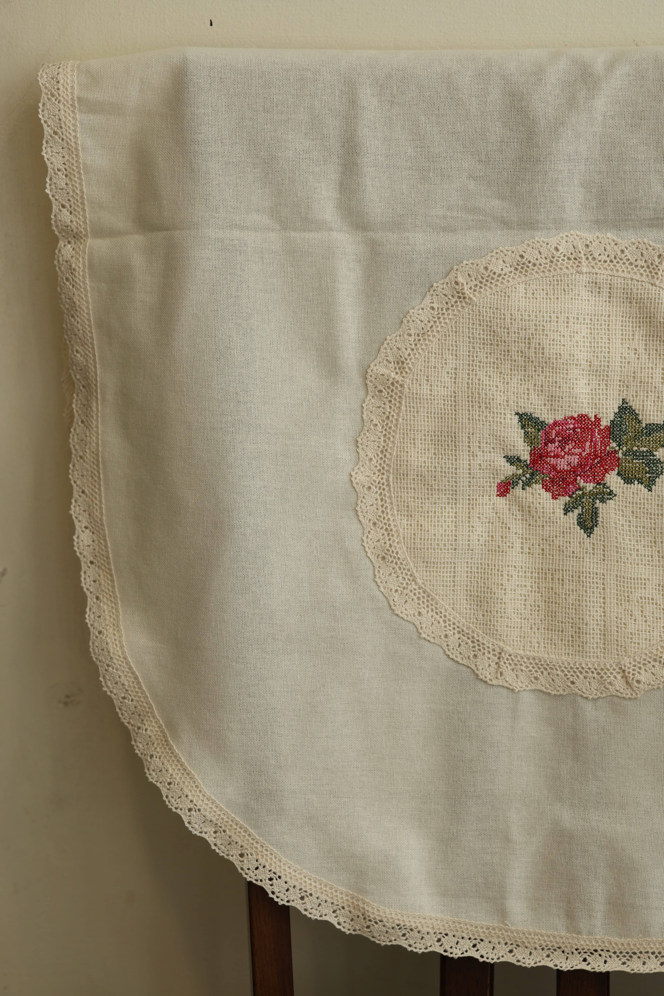 Chair back / sofa back - cross stitch embroidery 5 seater Cottage Rose Collection