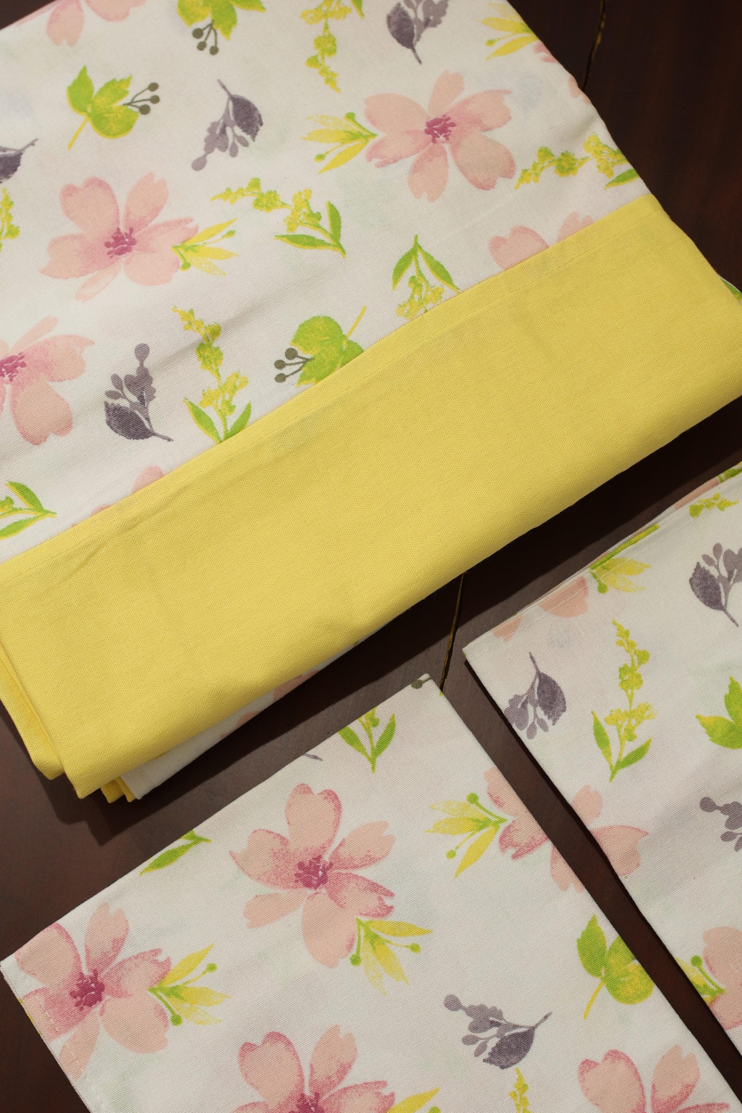 Bedsheets - King Daily use border bedsheets