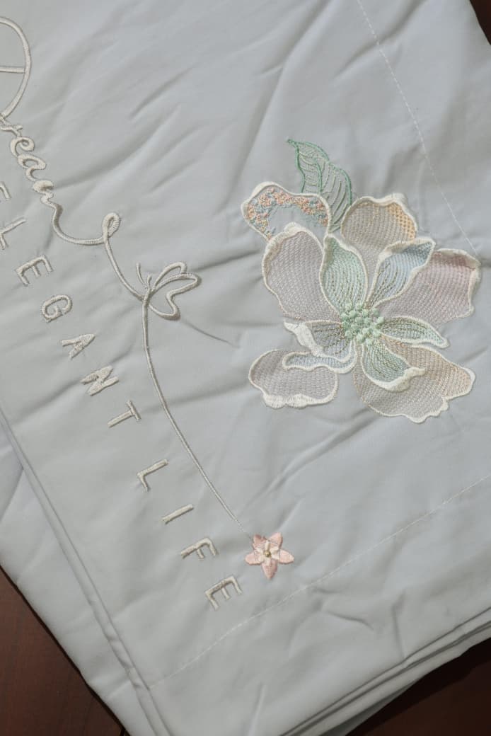 Bedsheet - Elegant King Bedsheets