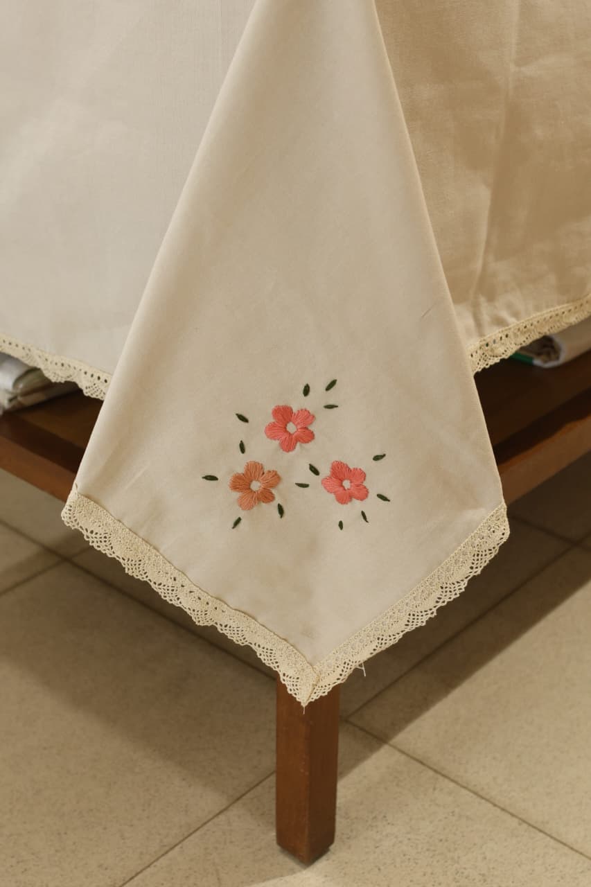 Table cloth - 4 seater hand embroidery