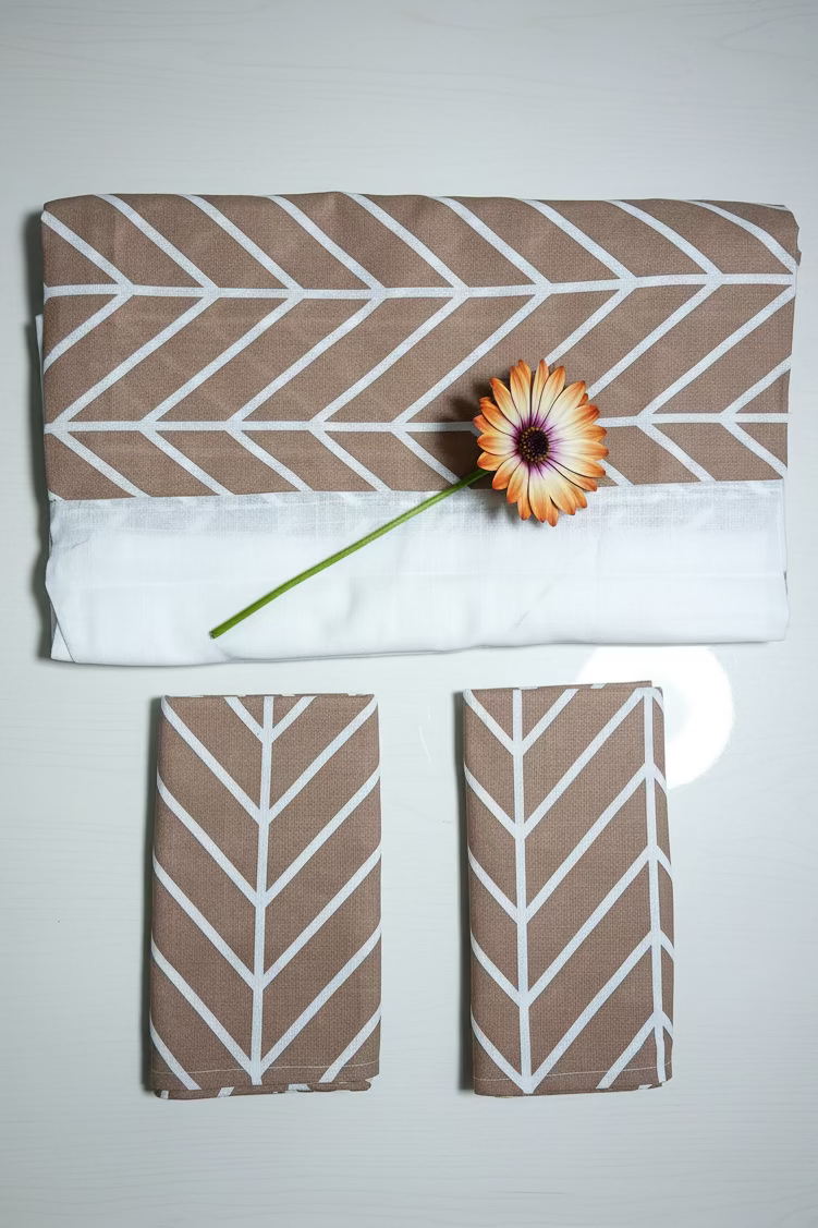 Bedsheets-Queen daily use border bedsheets