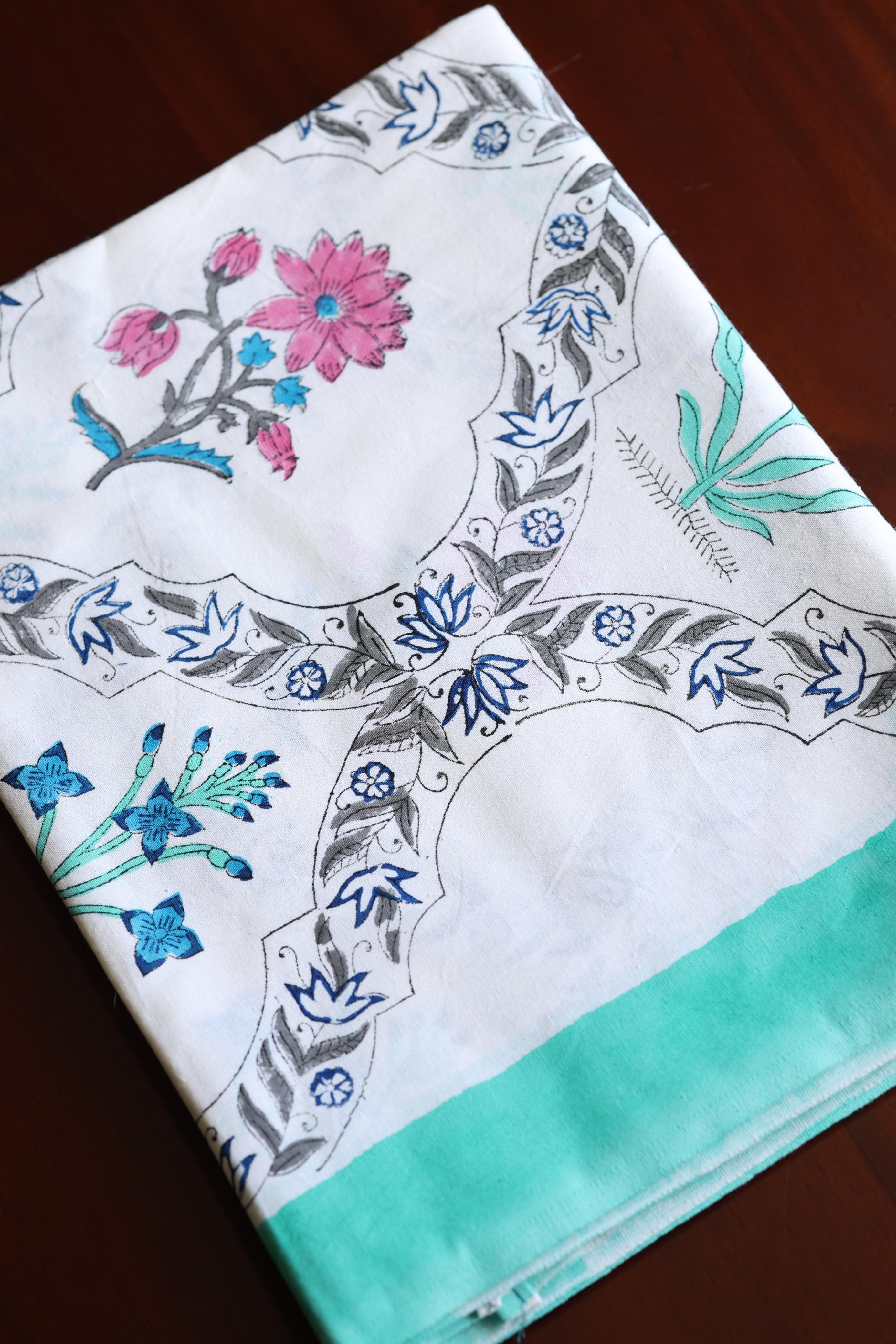 TABLE SET