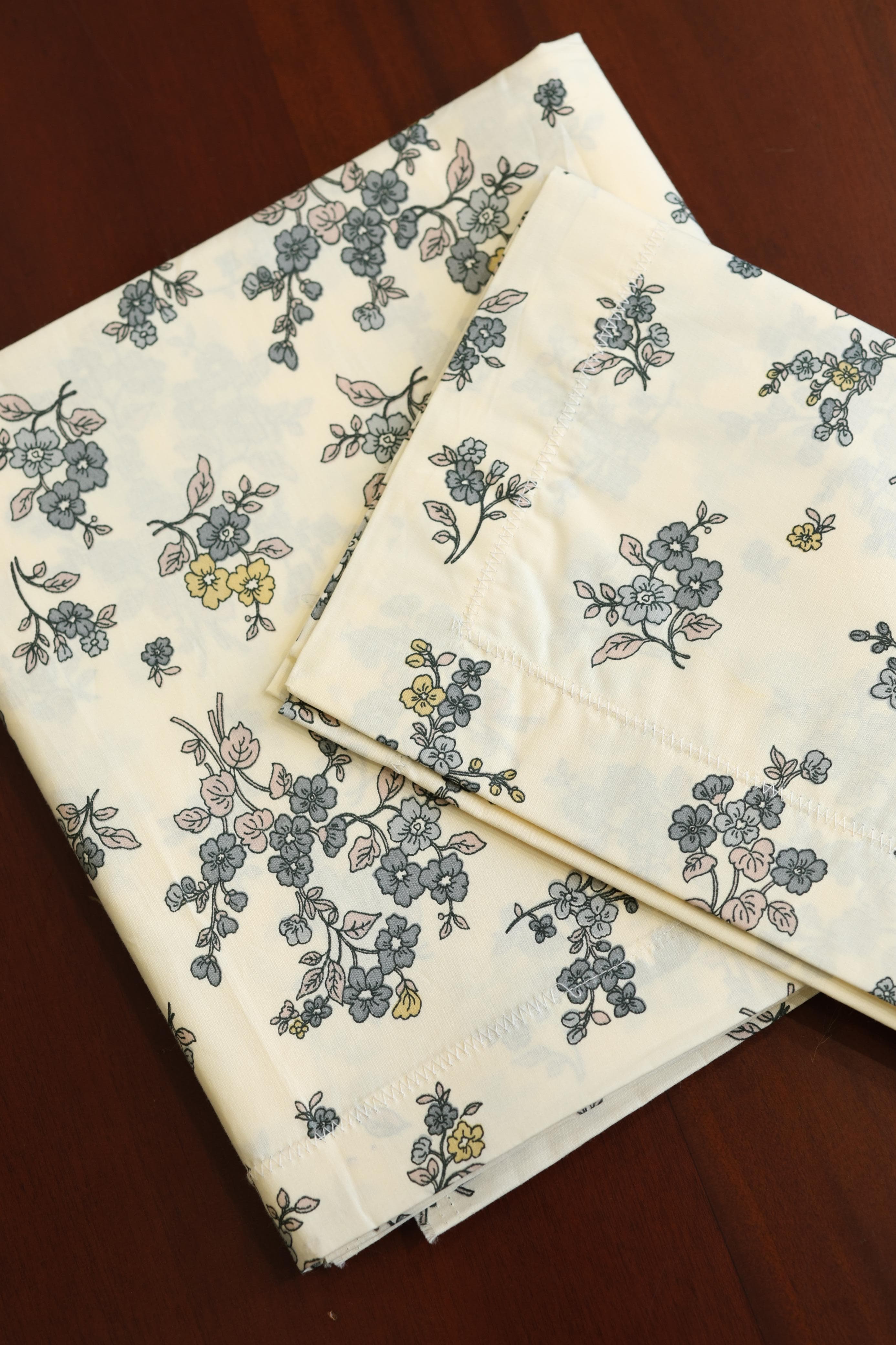 Bedsheet - Single soft cotton scs