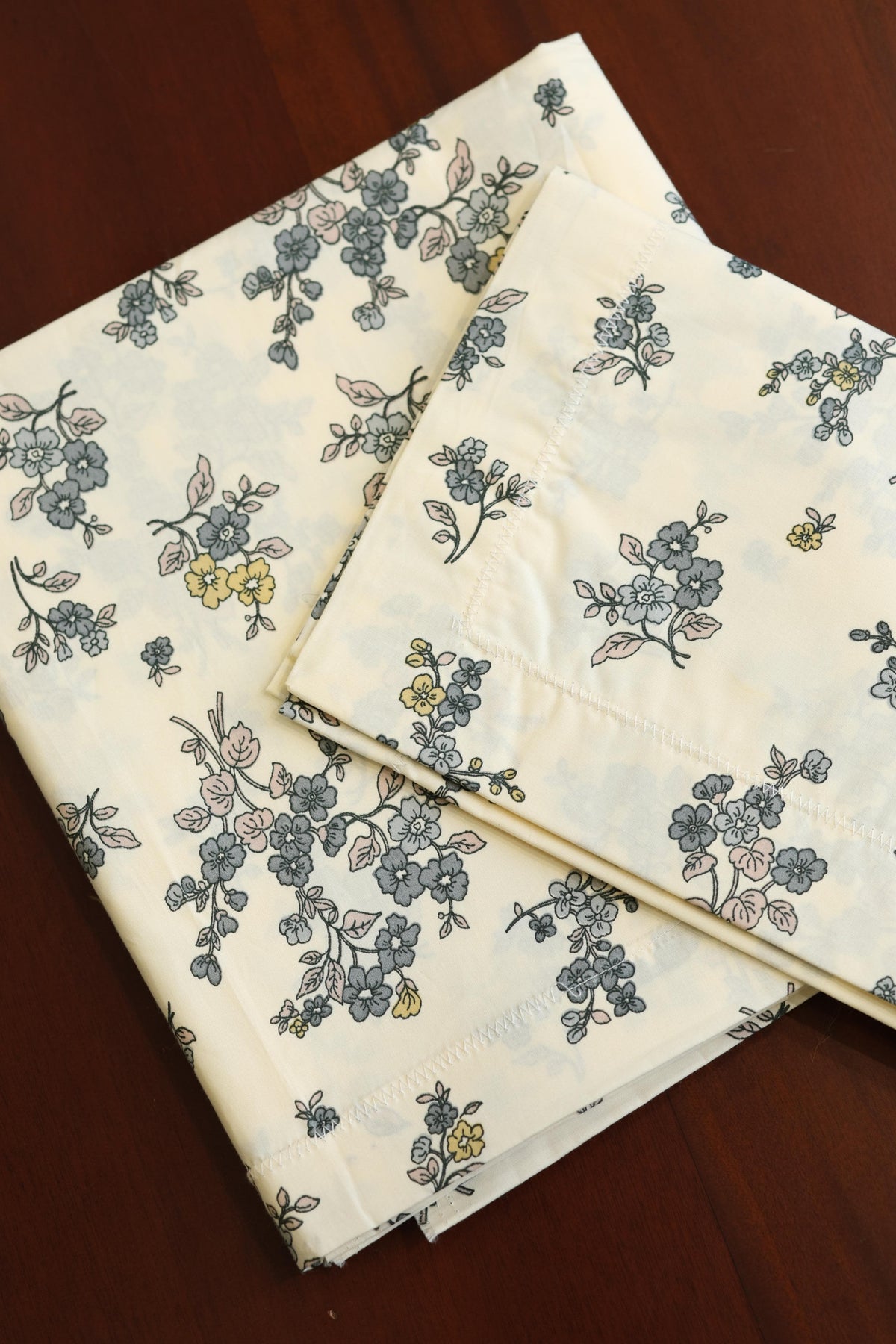Bedsheet - Single soft cotton scs