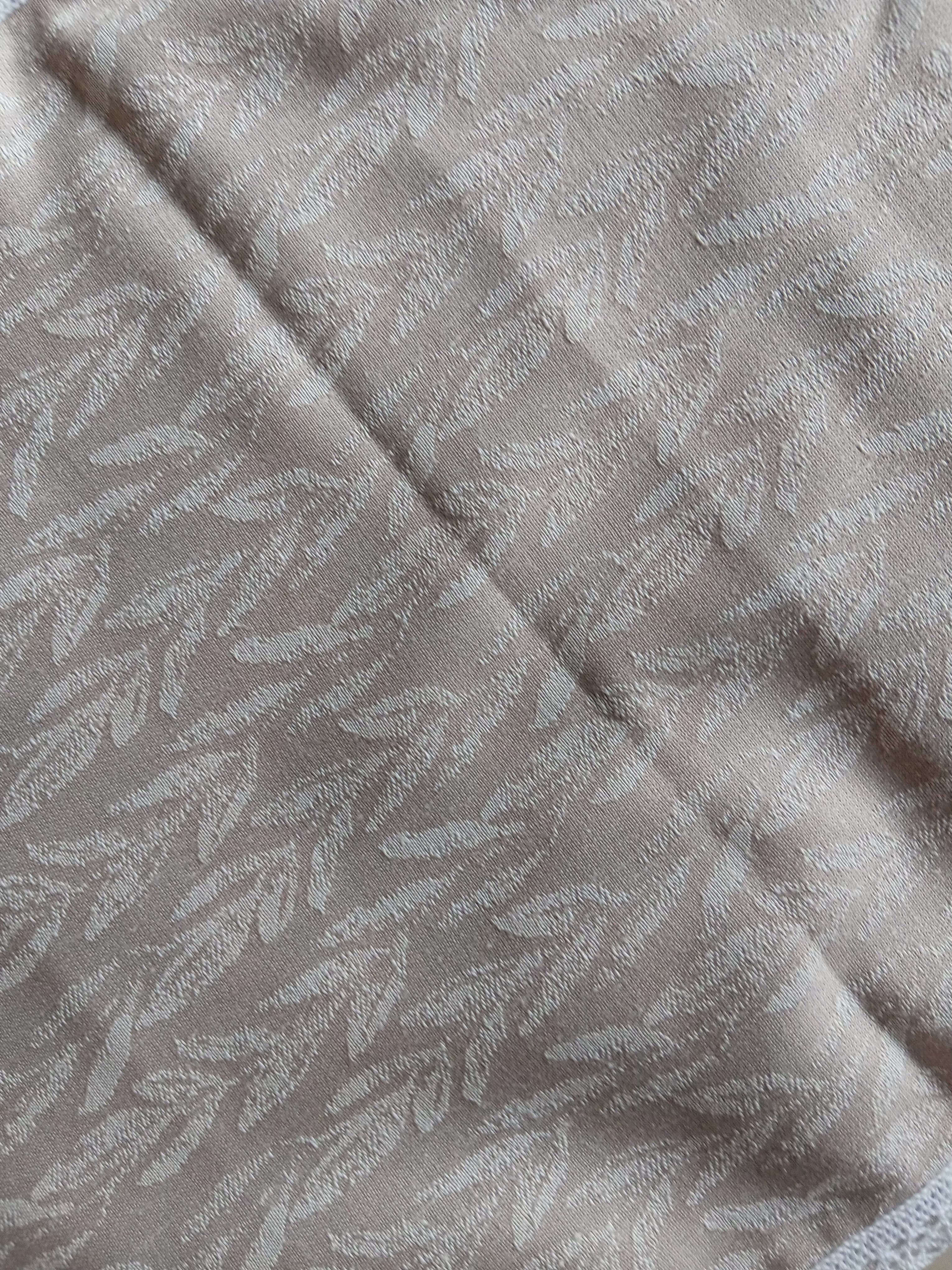 Table runners-8 seater