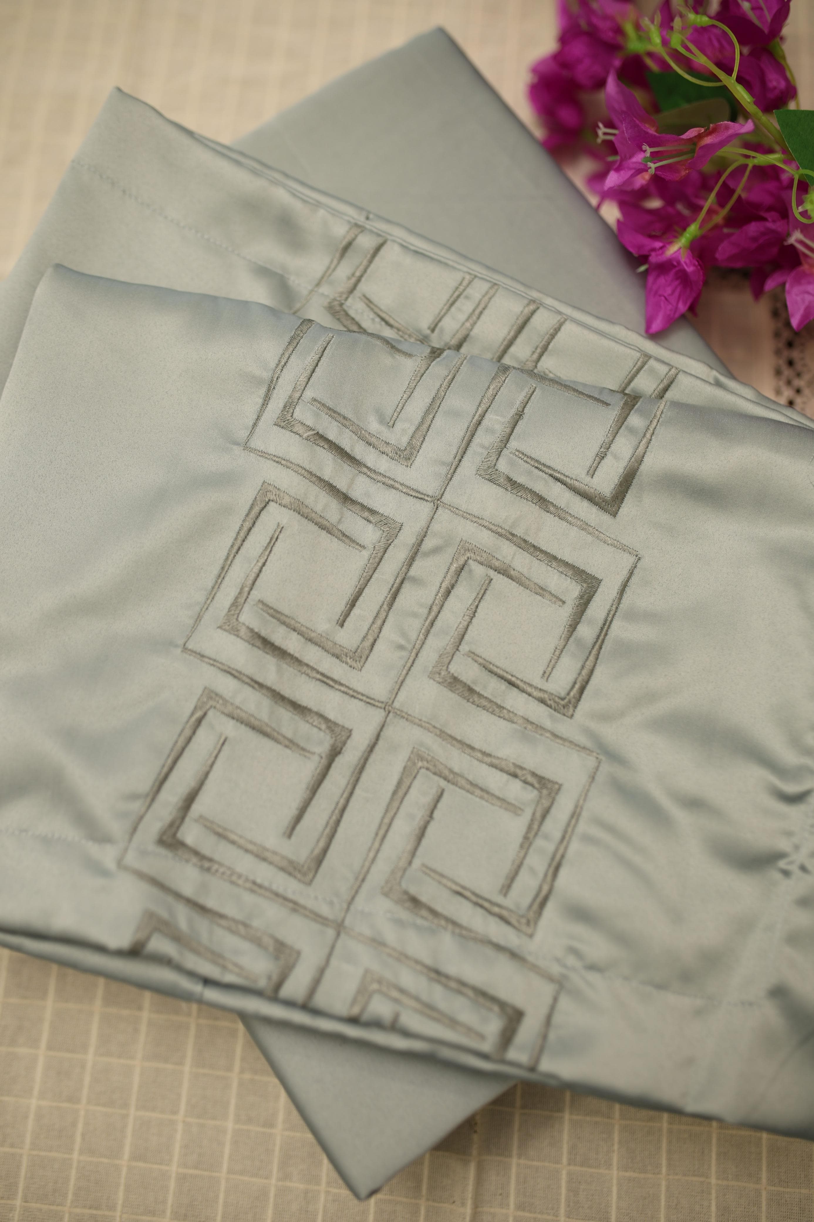 Bedsheets - Essential Queen size bedsheet