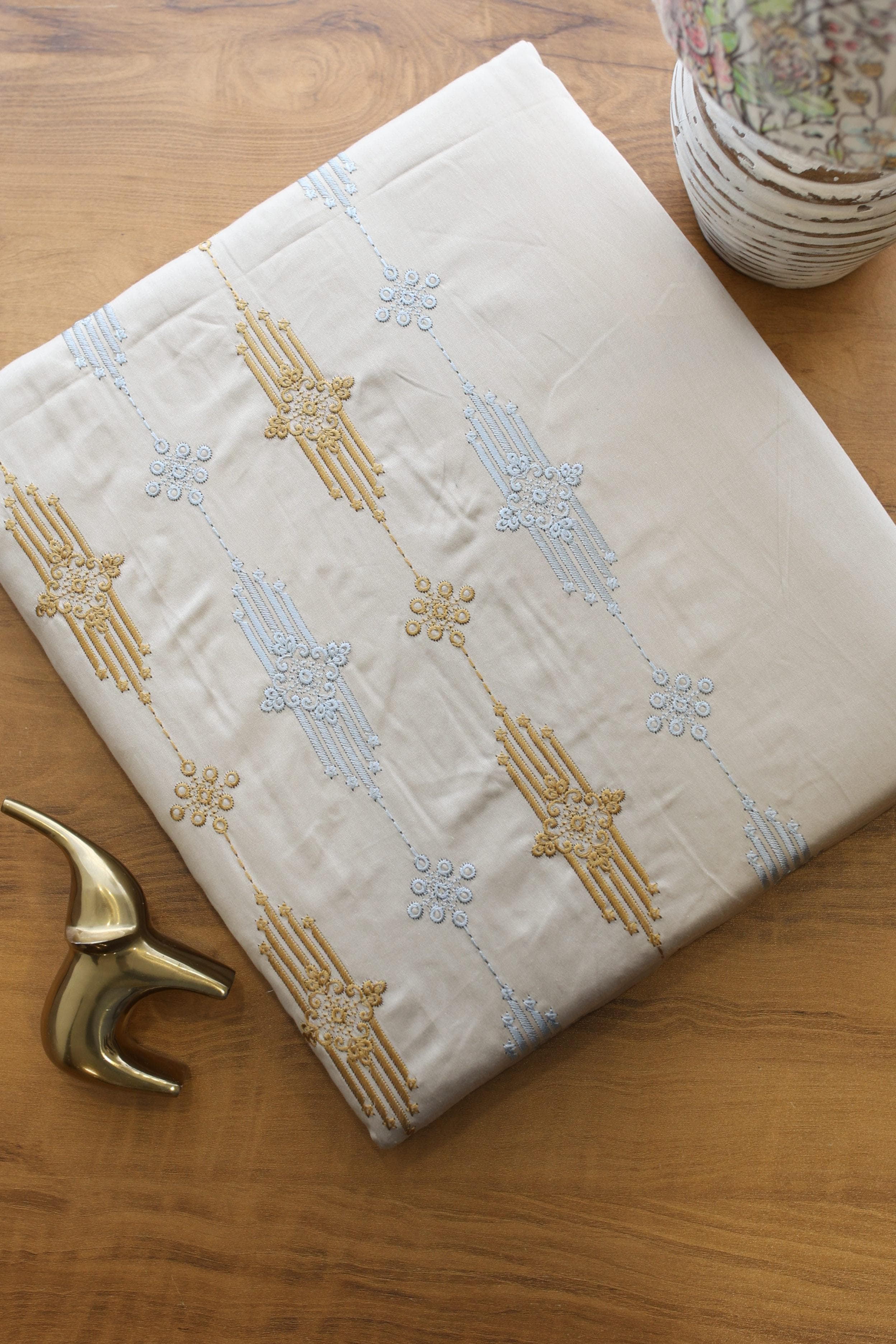 Bedsheets - Premium King Machine embroidery Soft cotton bedsheets
