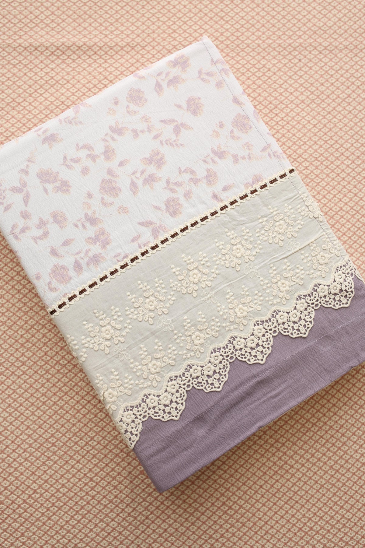 Bedsheets - Premium King soft cotton lace bedsheets majestic