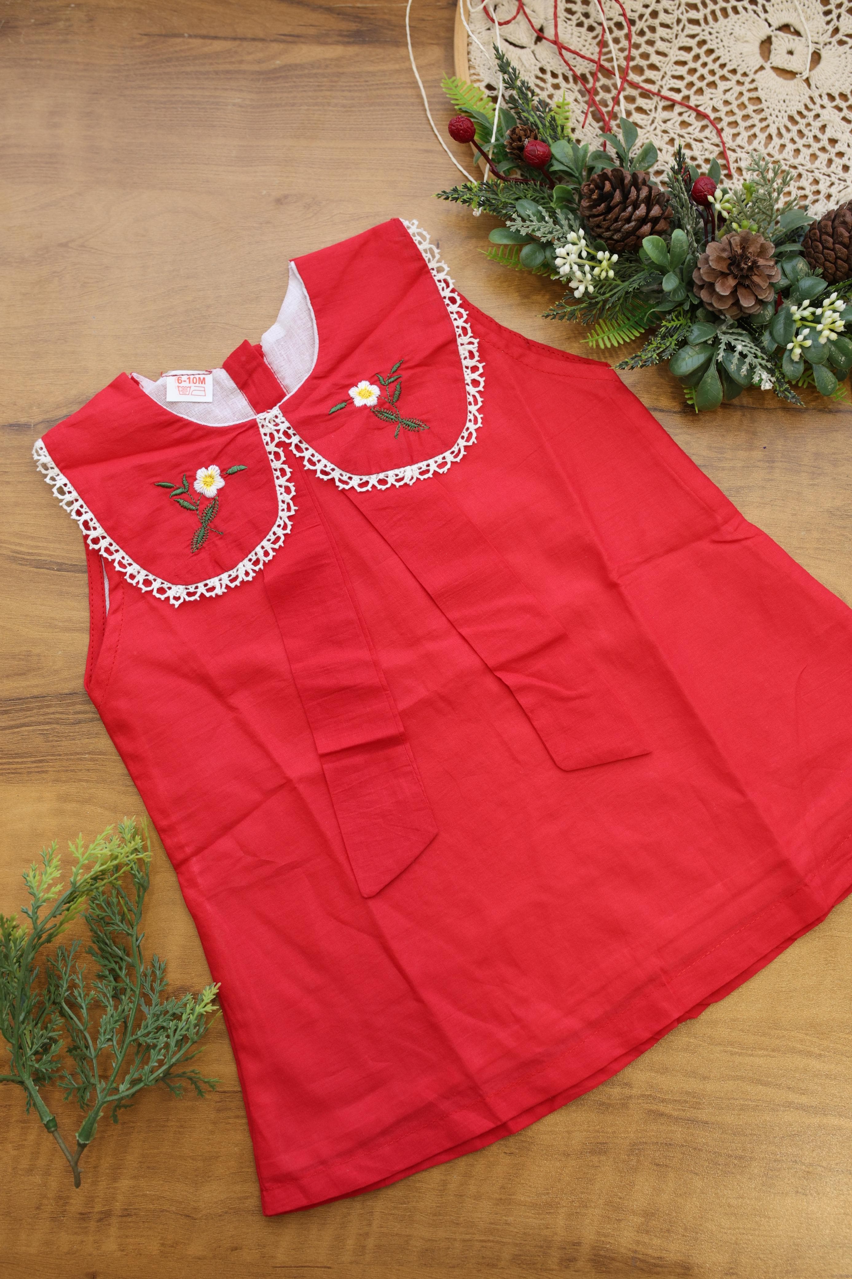 Kids smocked dress 12-18 month - Xmas edition