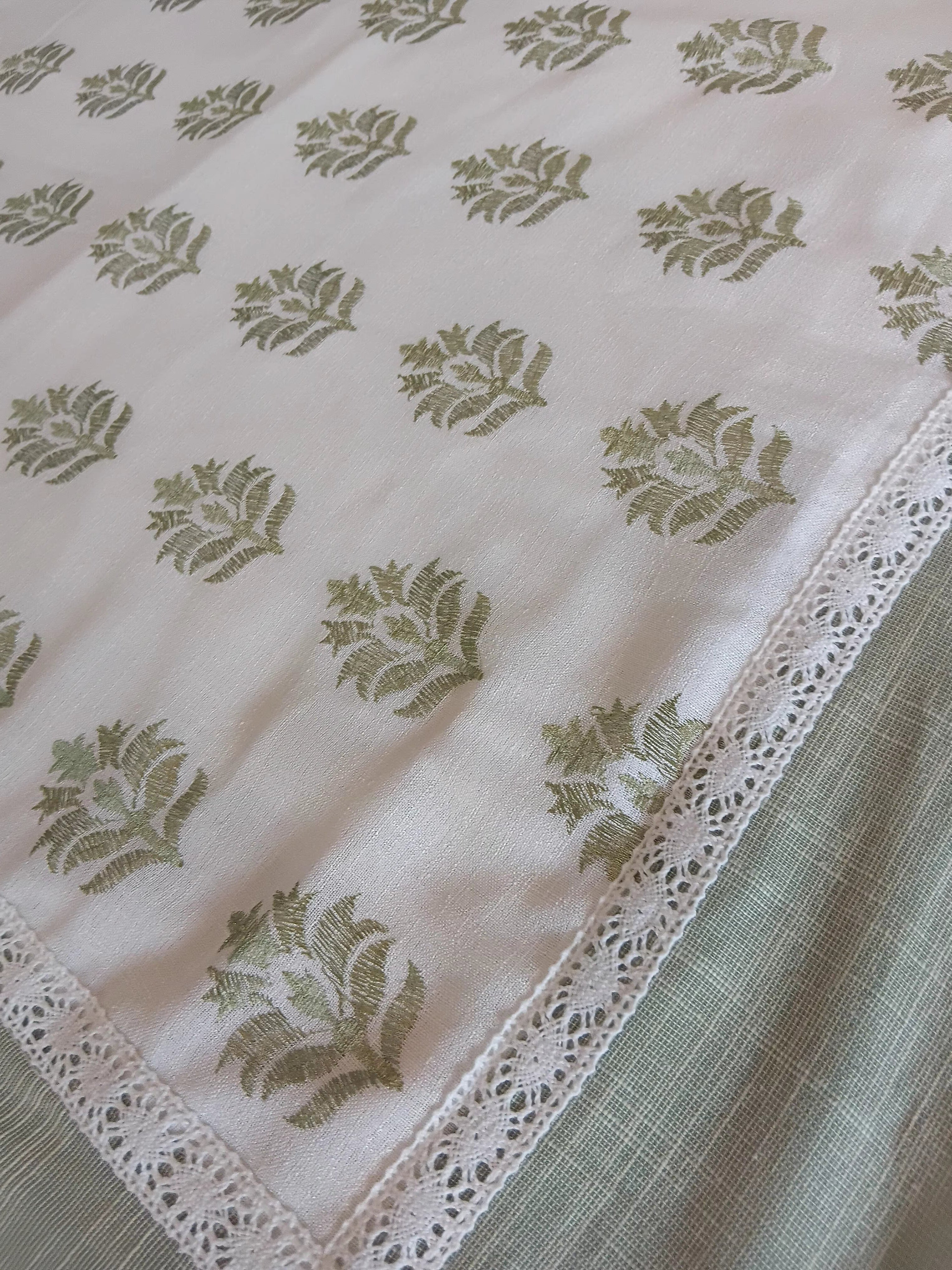 Table cloths - 6 seater