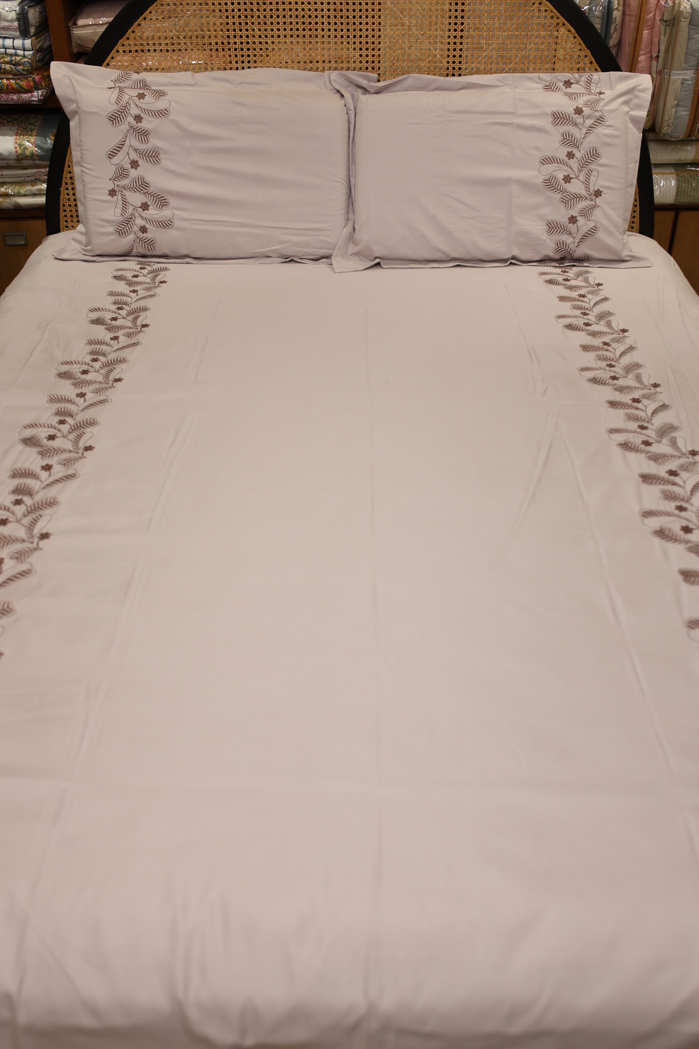 Elegant Embroidery Queen Bedsheet Set MEQ
