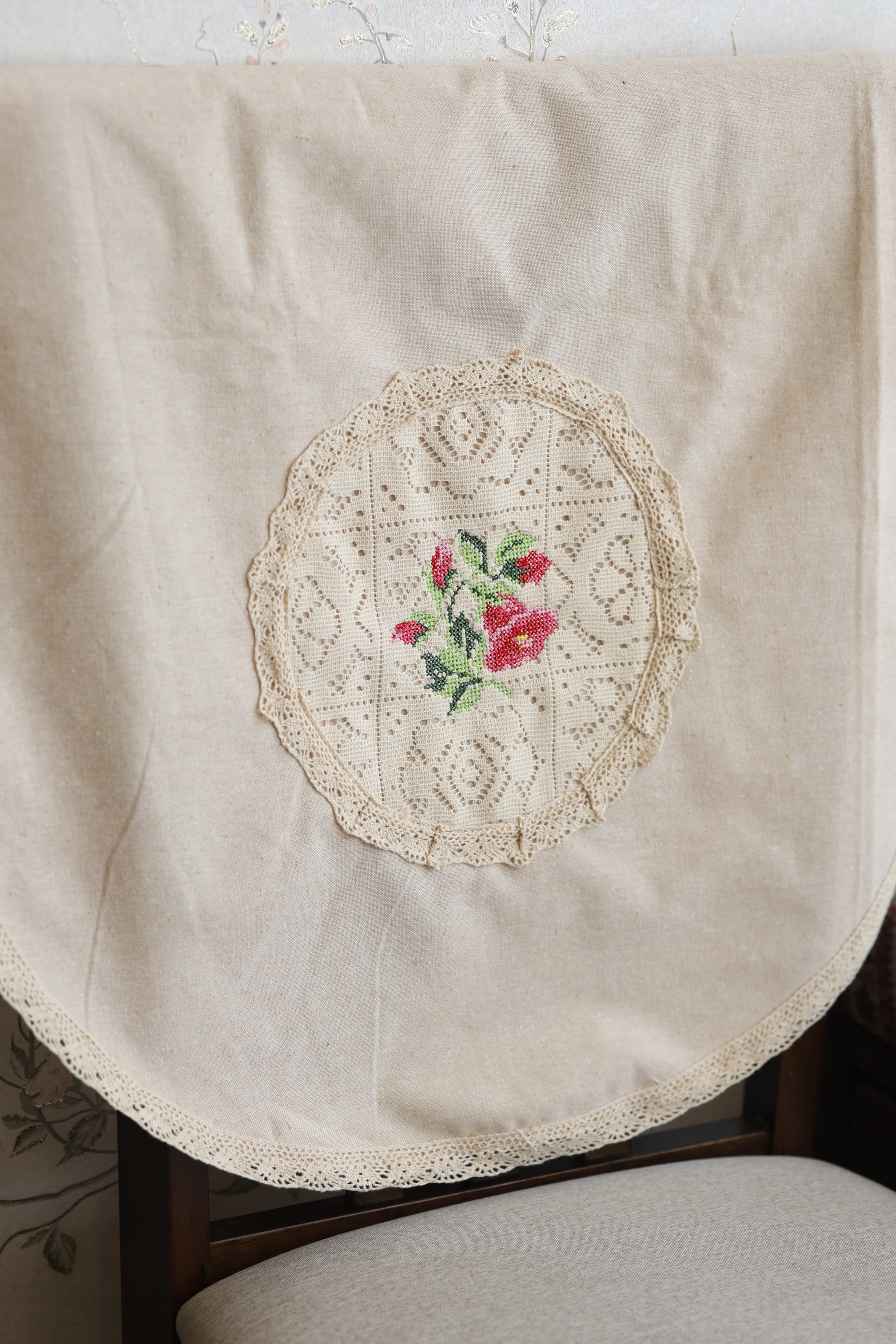 Chair / sofa back - cross stitch embroidery 3+1+1