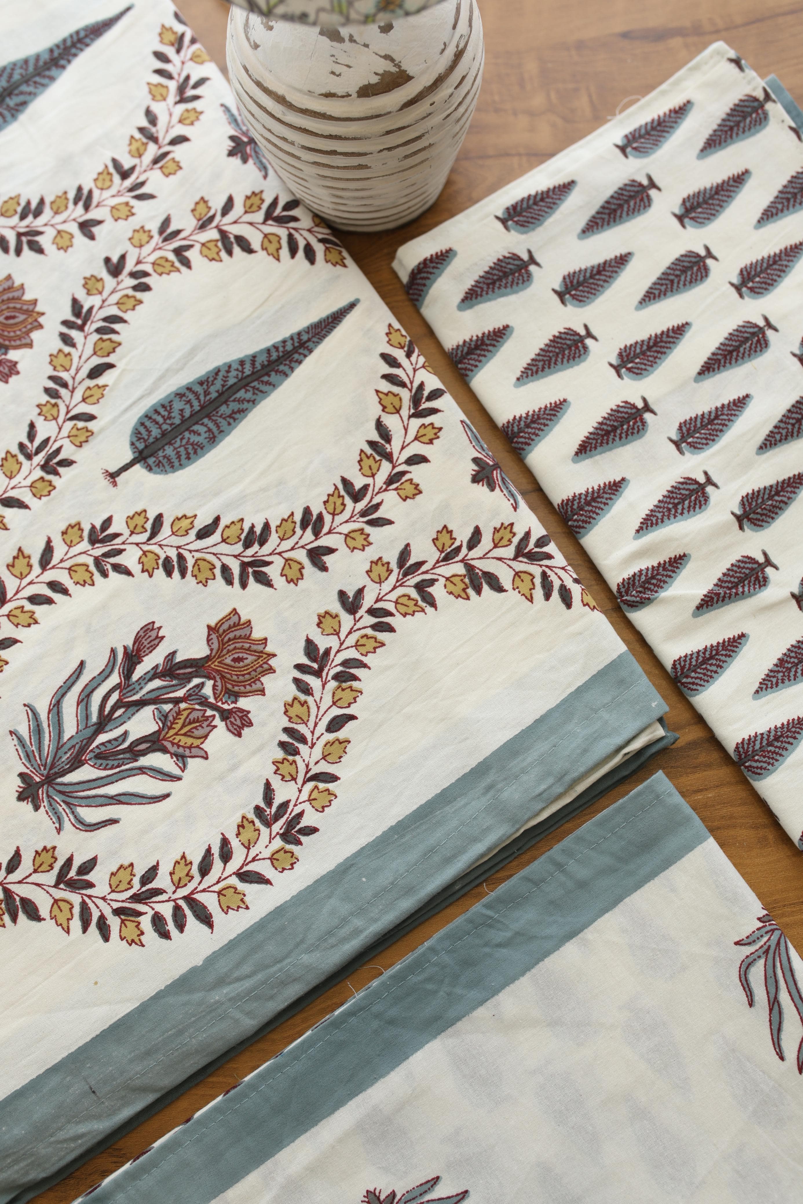 Bedsheets - Handblock queen rajwada print bedsheets