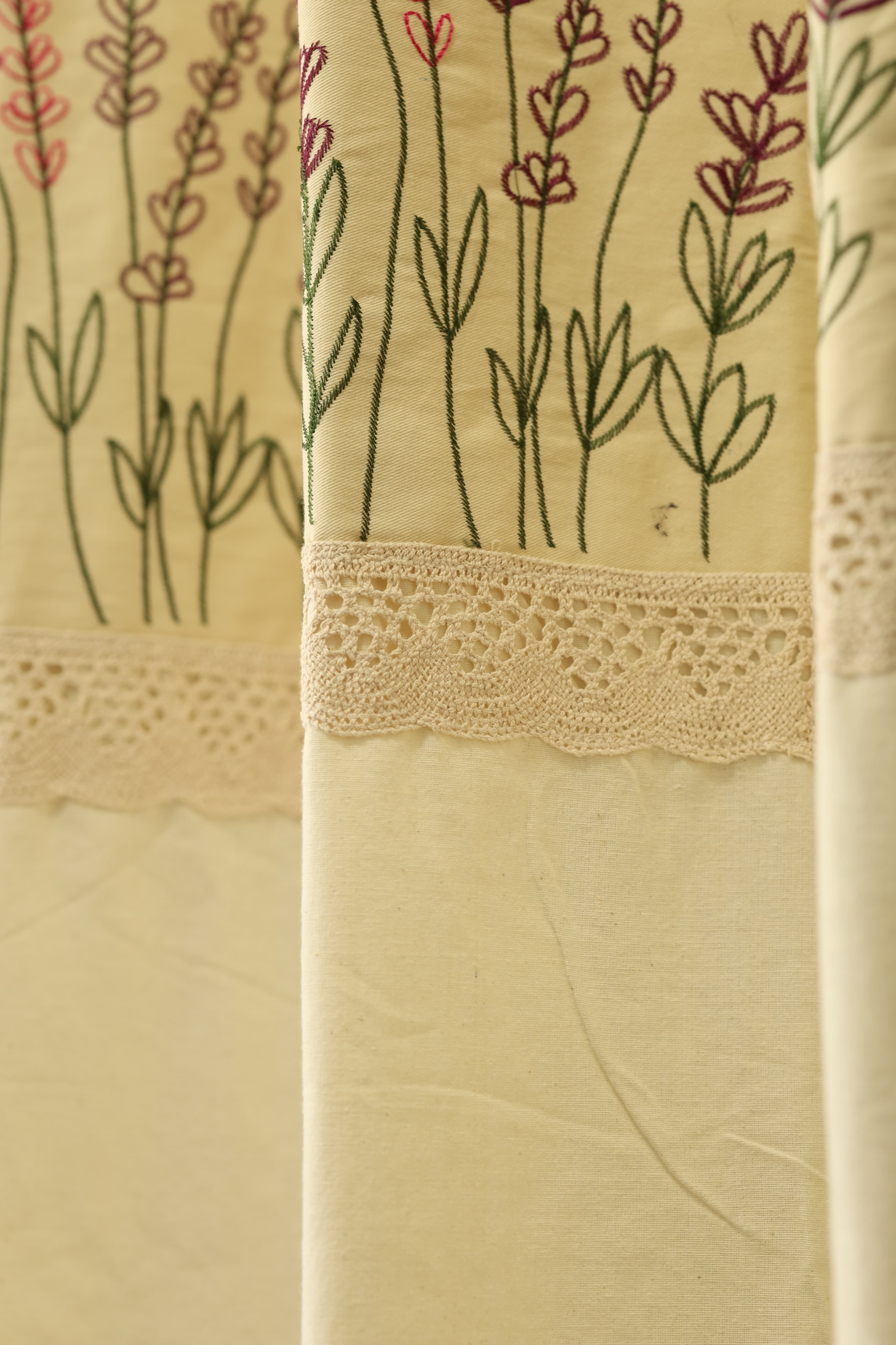 Curtain - opaque embroidery cruatins