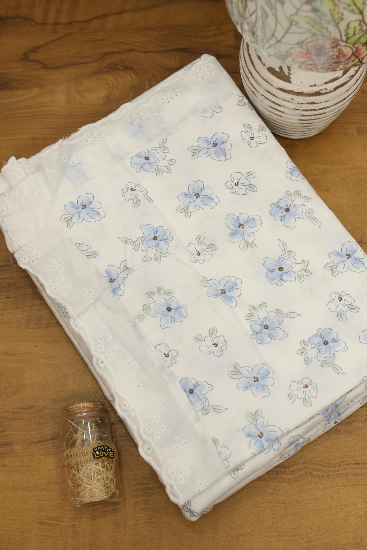 Bedsheets - King soft cotton lace bedsheets majestic Reva