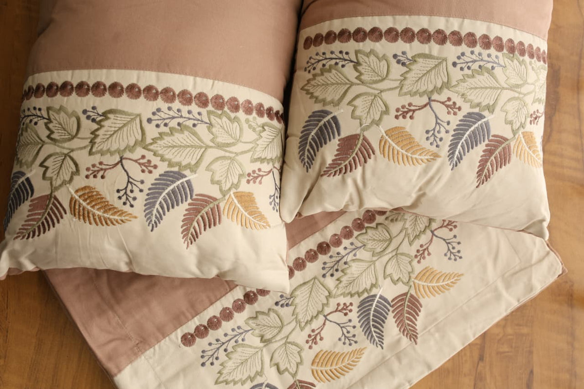 Full bedding set - King Premium embroidery 5 pcs set